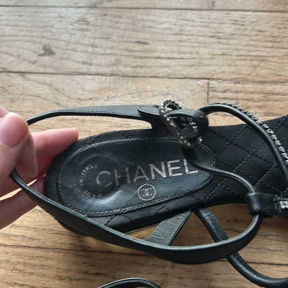 Chanel 2014 Interlocking CC Logo Gladiator Sandals - Picture 5 of 9